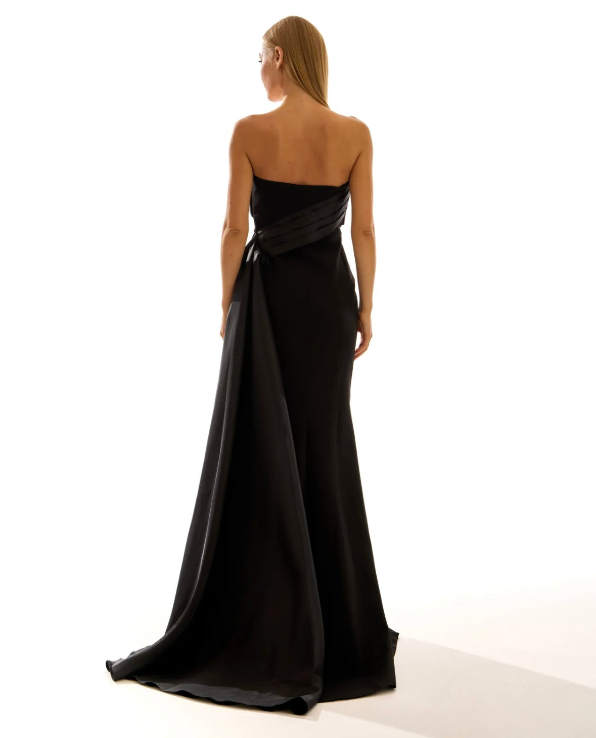 Classy designer gala dresses for rent